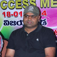 Vamsi Paidipally - Yevadu Team Success Tour in Vijayawada Swarna Palace Photos | Picture 698910