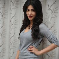 Shruti Hassan Latest Photoshoot Pictures | Picture 700539