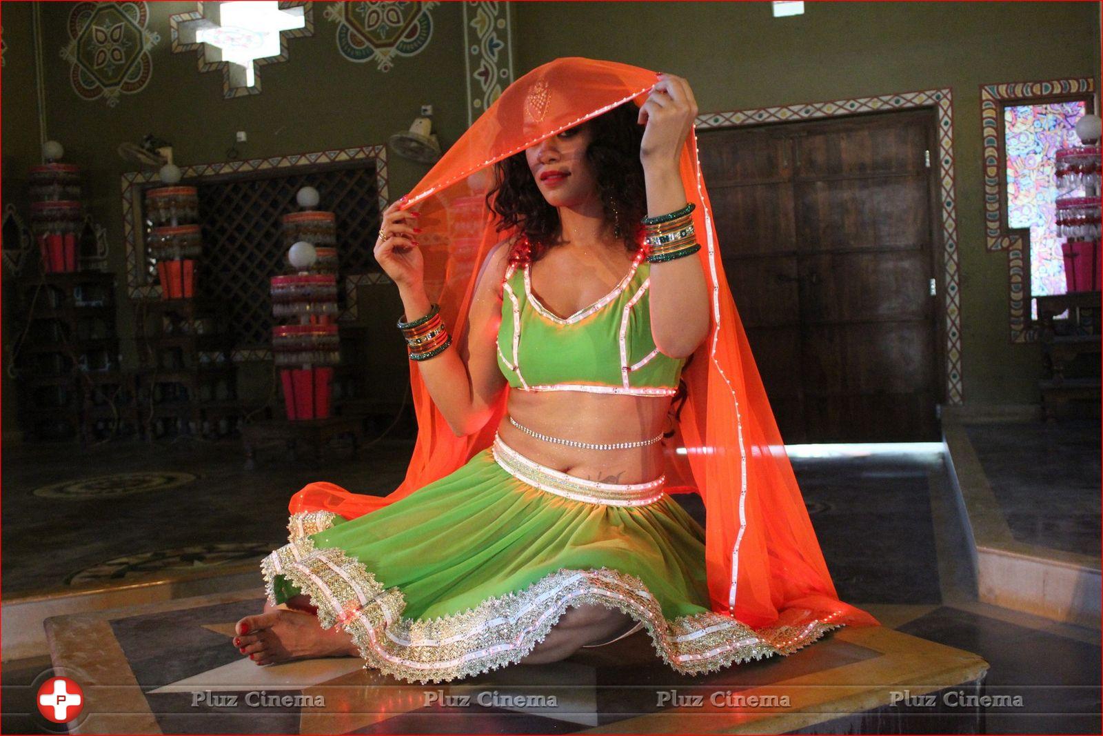Mumaith Khan Item Song Stills in Aadivaram Amavasya Movie | Picture 725113