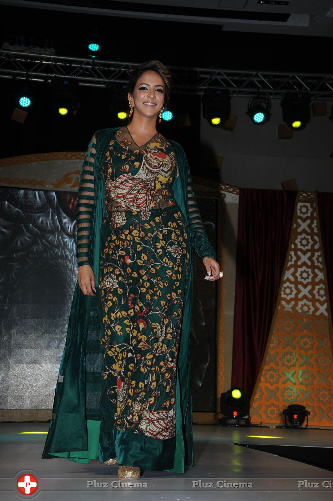 Lakshmi Manchu - GR8 Women Awards 2014 Stills | Picture 734240
