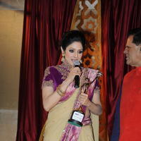 Sridevi Kapoor - GR8 Women Awards 2014 Stills | Picture 734193