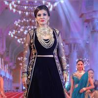 Raveena Tandon - 3rd India Bullion and Jewellers Awards 2015 and IBJA Fashion Show Photos | Picture 1173076