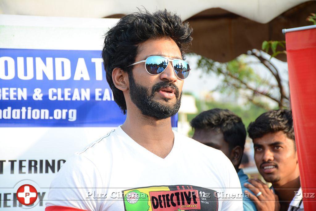 Aadhi Pinisetty - Aadhi Birthday Celebration and Clean India Campaign Photos | Picture 904545