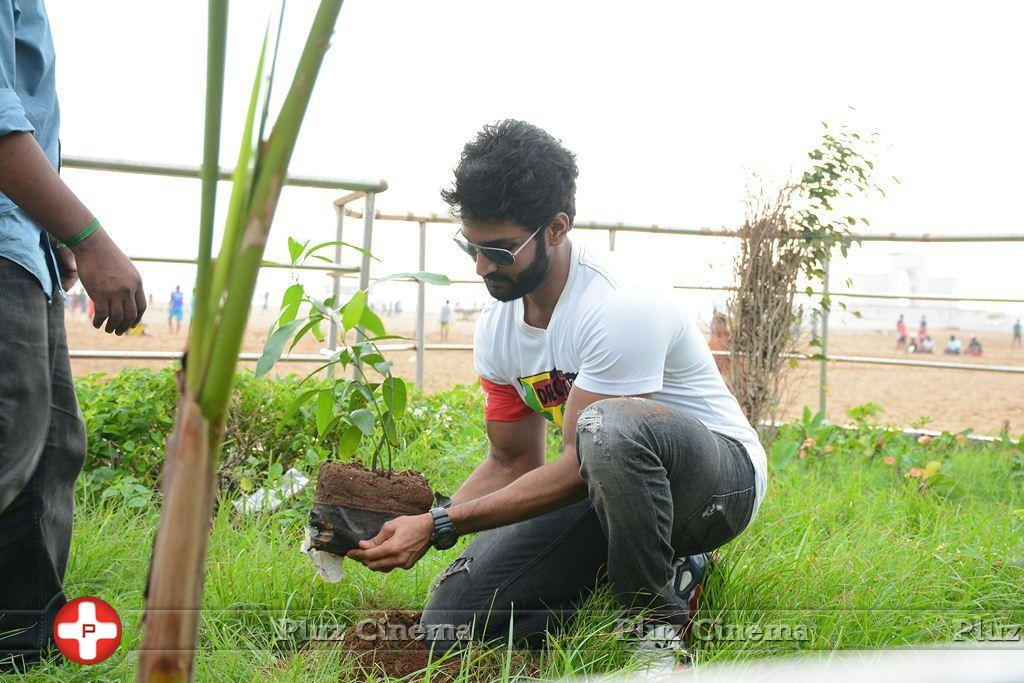 Aadhi Pinisetty - Aadhi Birthday Celebration and Clean India Campaign Photos | Picture 904572