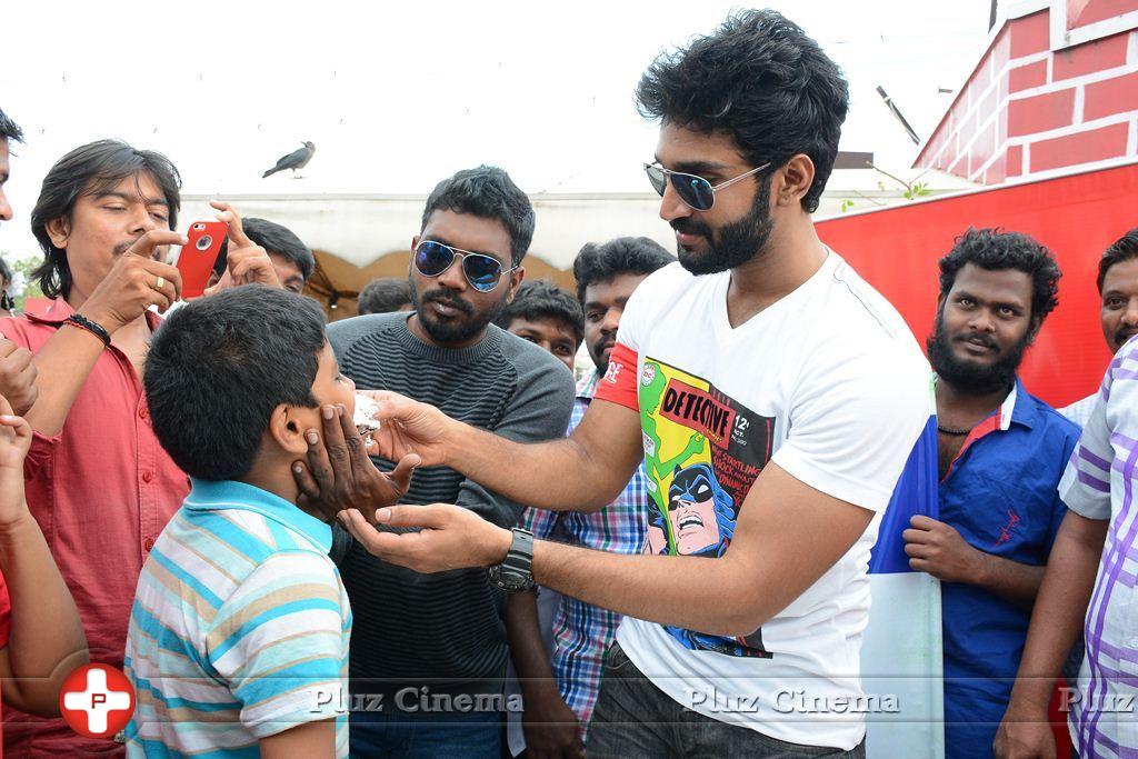 Aadhi Pinisetty - Aadhi Birthday Celebration and Clean India Campaign Photos | Picture 904583