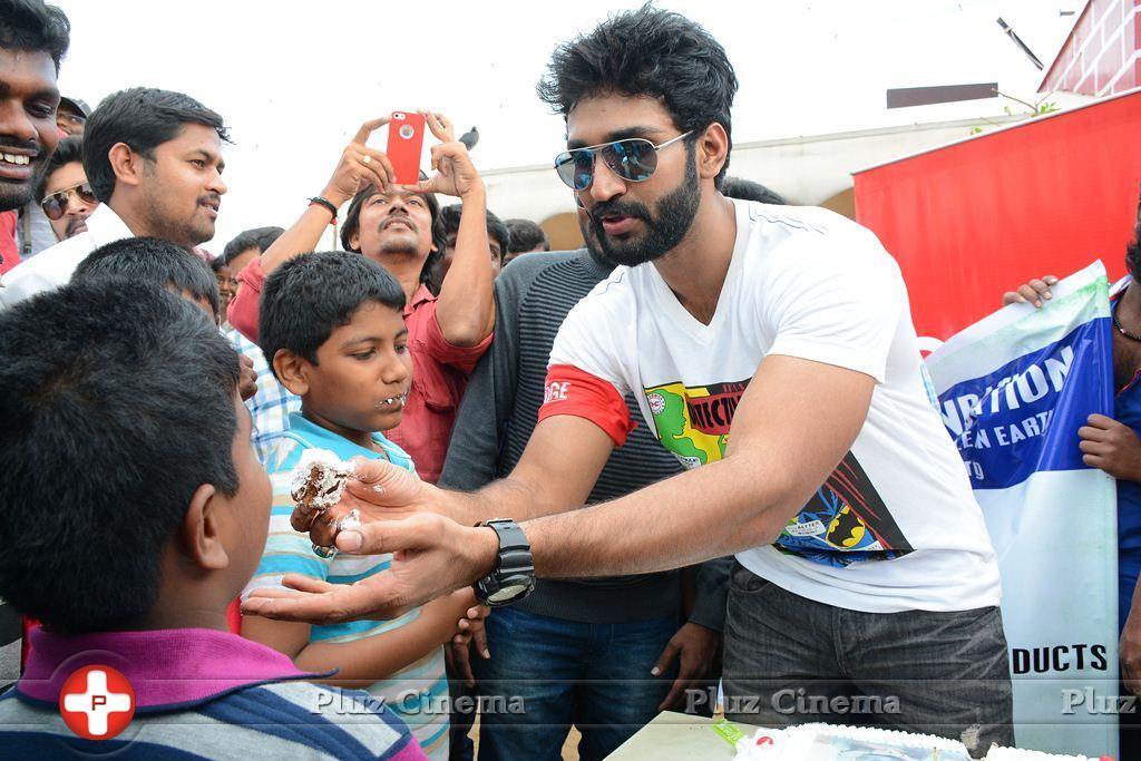 Aadhi Pinisetty - Aadhi Birthday Celebration and Clean India Campaign Photos | Picture 904584