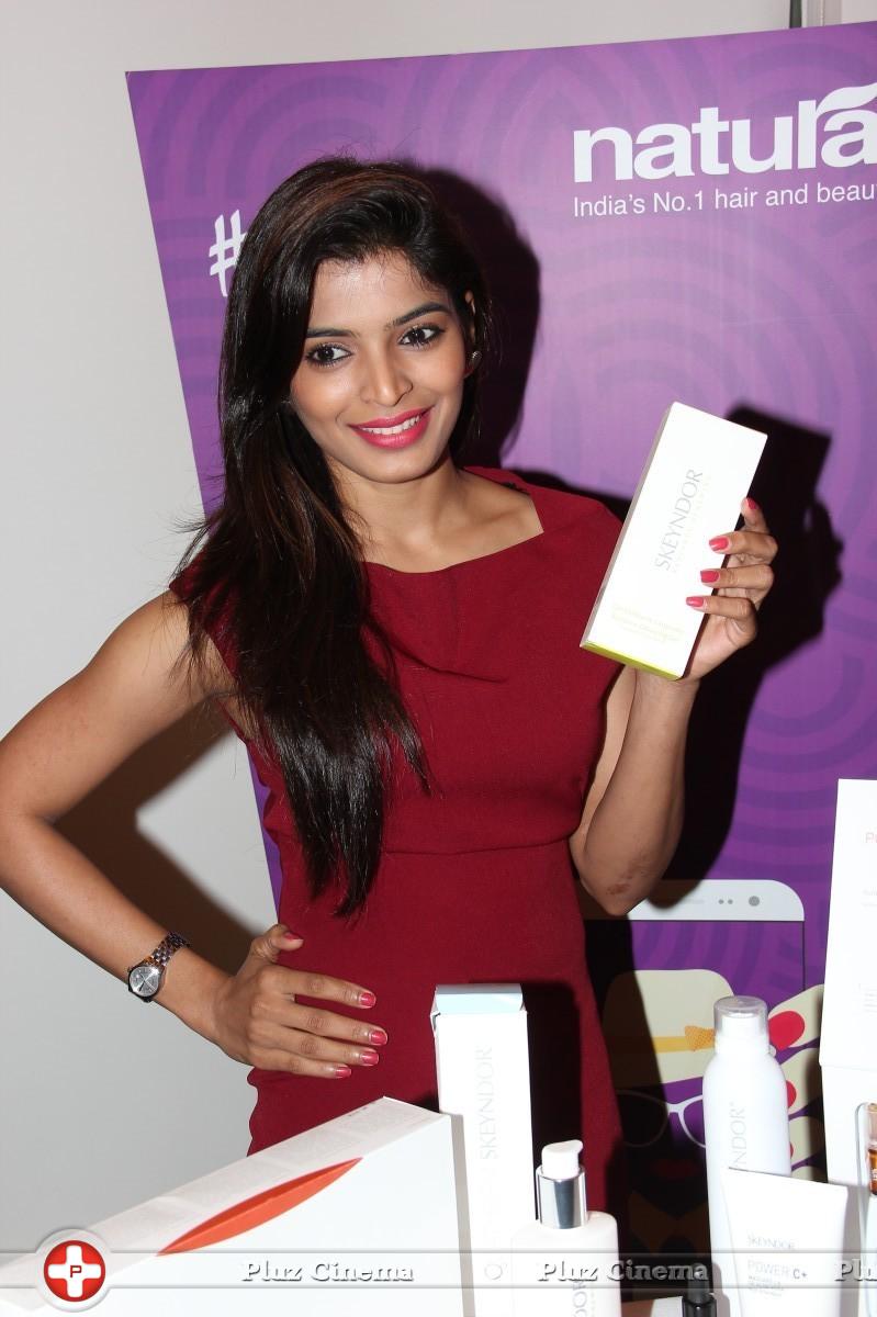 Sanchita Shetty - Naturals Launches Luxury Skin Lightening Facial In Chennai Photos | Picture 858170