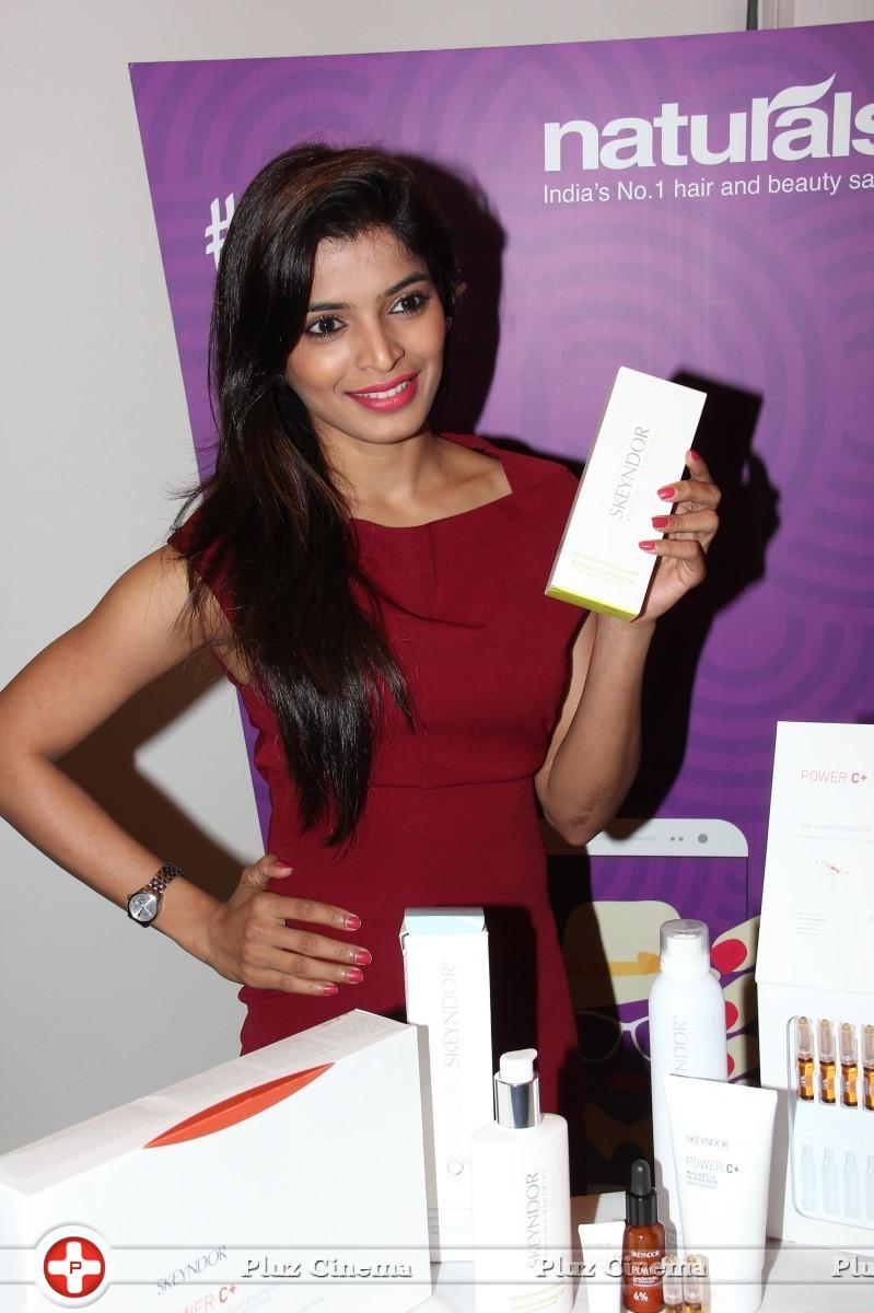 Sanchita Shetty - Naturals Launches Luxury Skin Lightening Facial In Chennai Photos | Picture 858171