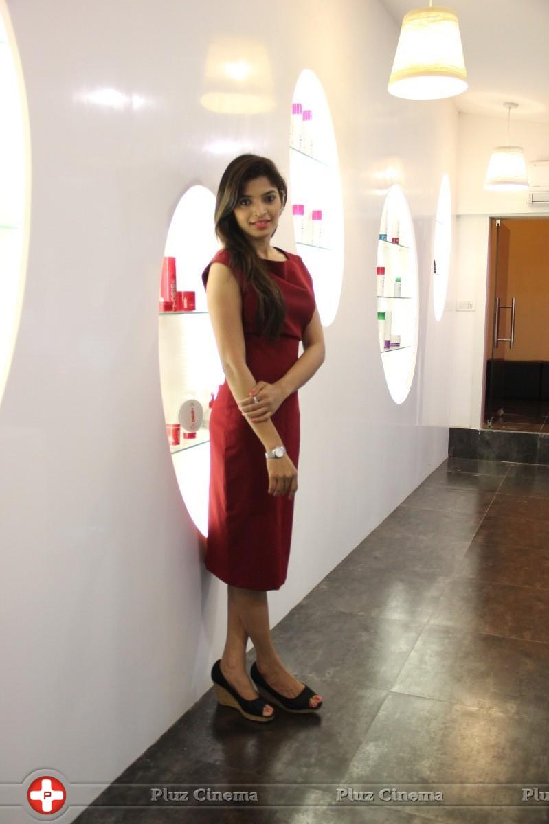 Sanchita Shetty - Naturals Launches Luxury Skin Lightening Facial In Chennai Photos | Picture 858183