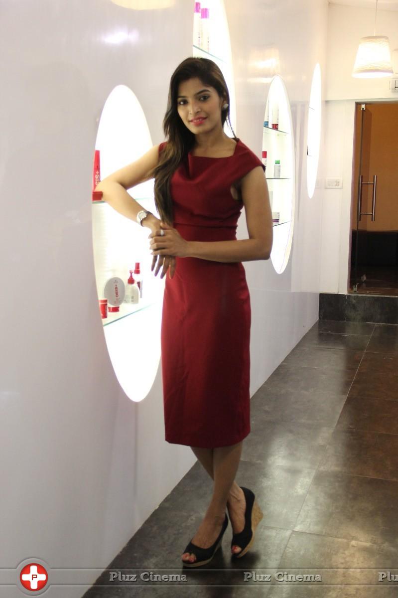 Sanchita Shetty - Naturals Launches Luxury Skin Lightening Facial In Chennai Photos | Picture 858189