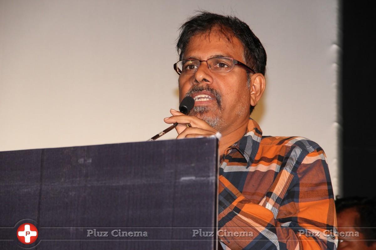 Om Shanthi Om Movie Audio Launch Photos | Picture 859205
