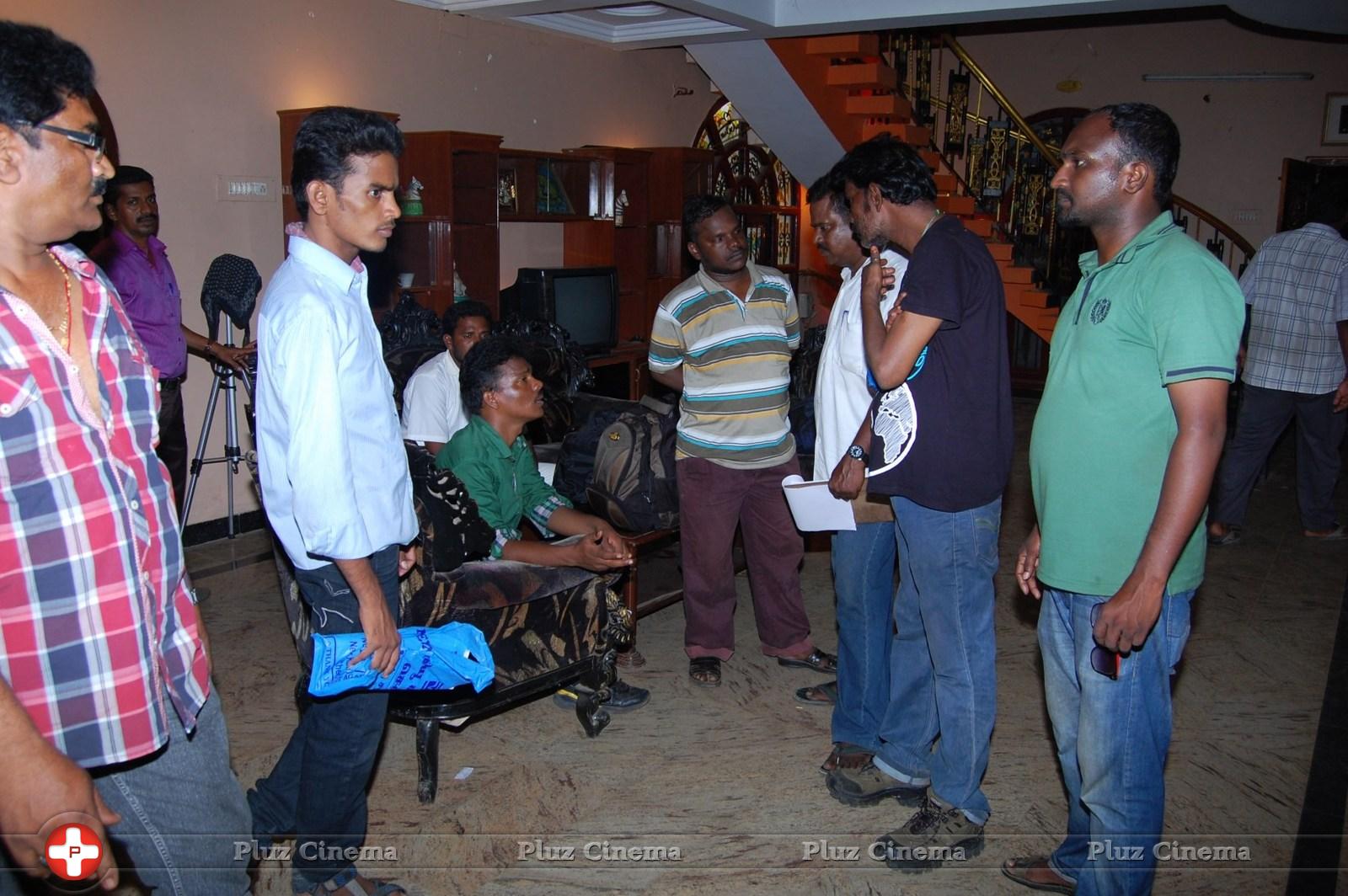 Nadu Iravu Movie Working Stills | Picture 861267