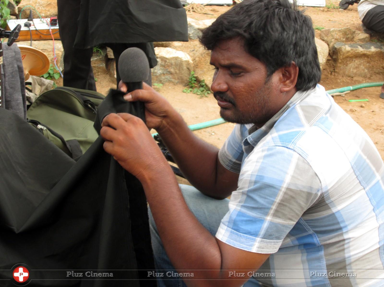 Vendru Varuvan Movie Working Stills | Picture 864904