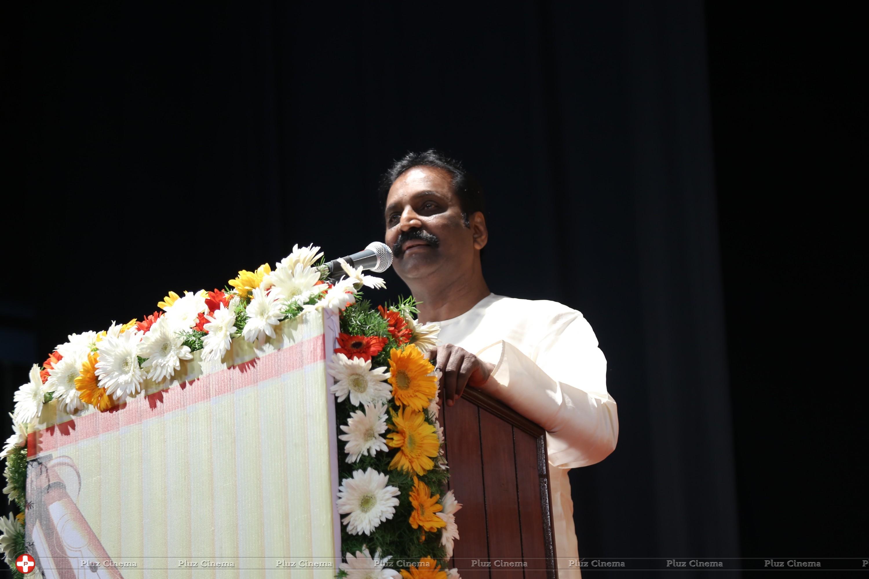 Vairamuthu - Kaviperarasu Vairamuthu felicitating Tarun Vijay MP Event Stills | Picture 867258