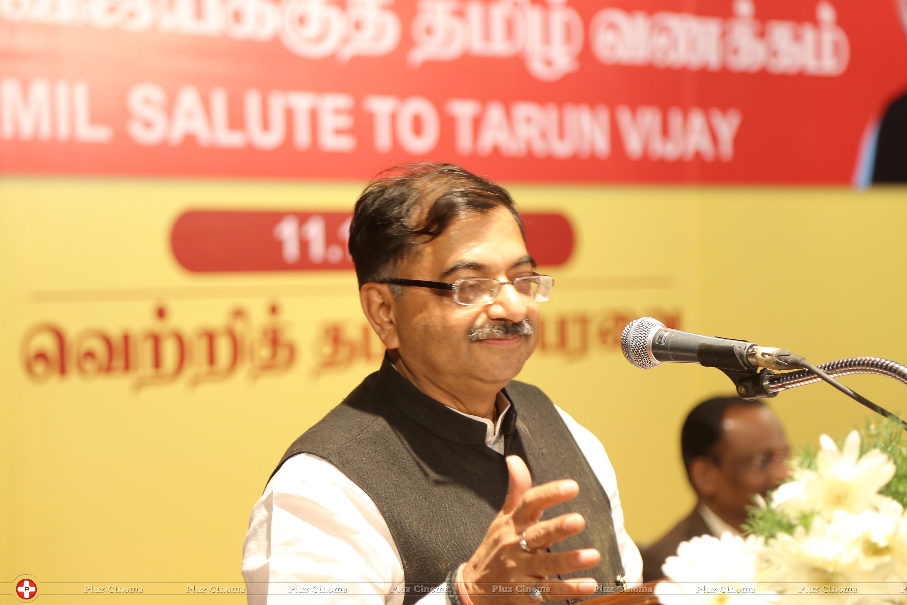 Kaviperarasu Vairamuthu felicitating Tarun Vijay MP Event Stills | Picture 867262