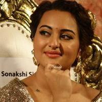 Sonakshi Sinha - Lingaa Movie Audio Launch Photos | Picture 870922