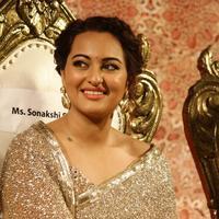 Sonakshi Sinha - Lingaa Movie Audio Launch Photos | Picture 870928