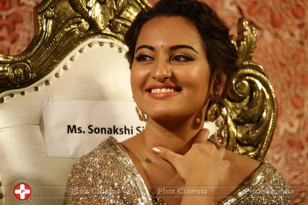 Sonakshi Sinha - Lingaa Movie Audio Launch Photos | Picture 870918