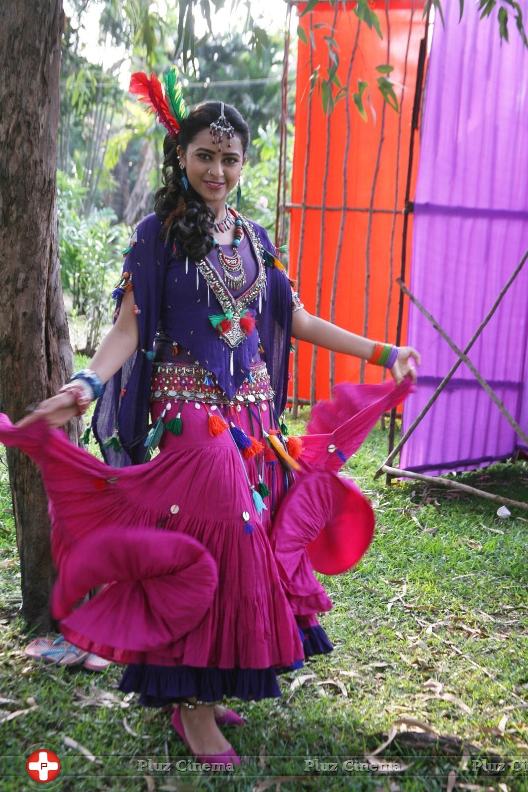 Sri Divya - Vellakkara Durai Movie Latest Stills | Picture 877180