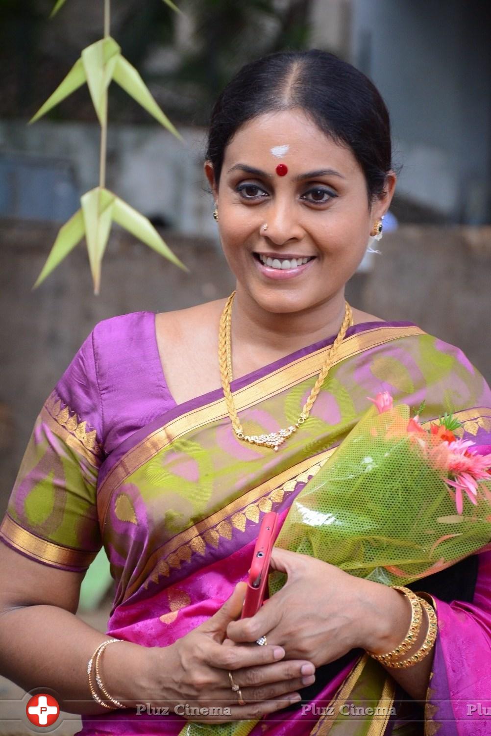 Saranya Ponvannan - Jeyikira Kuthira Movie Pooja Stills | Picture 877332