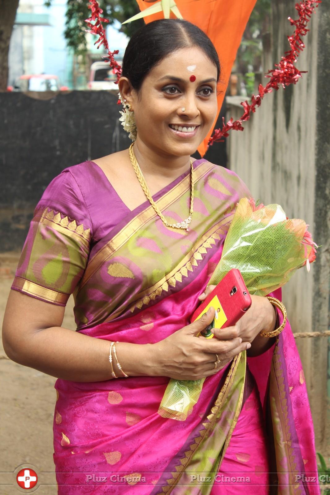 Saranya Ponvannan - Jeyikira Kuthira Movie Pooja Stills | Picture 877261
