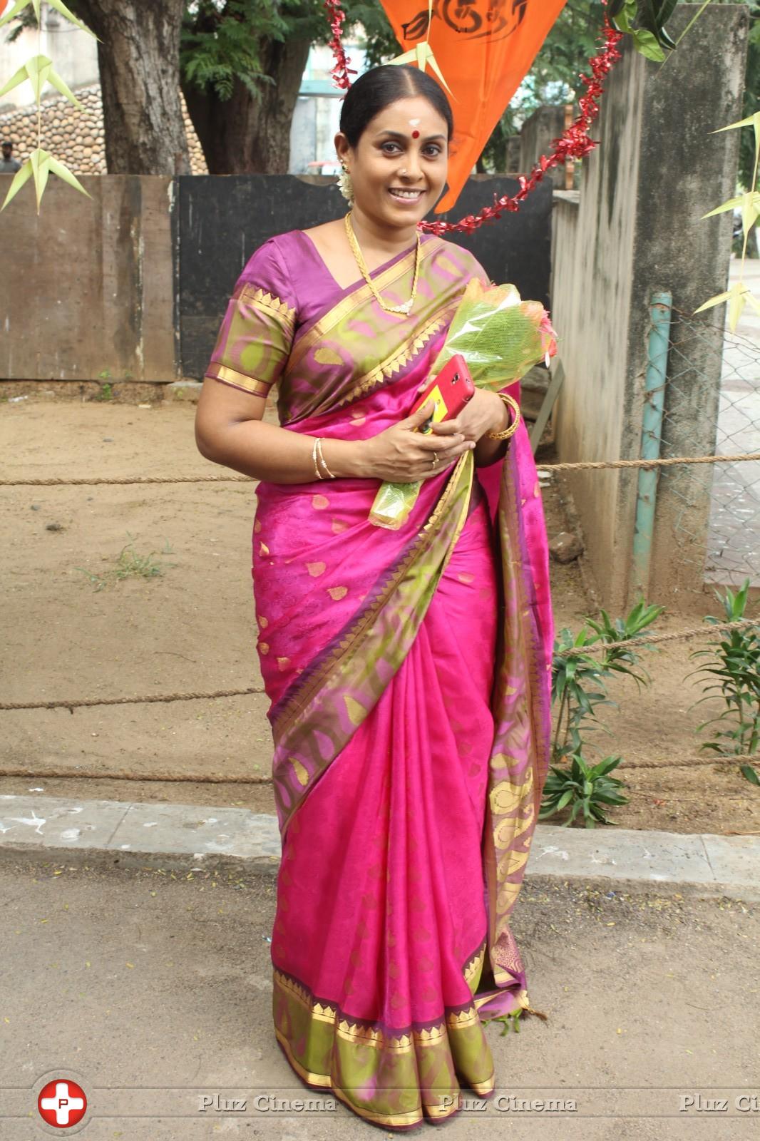 Saranya Ponvannan - Jeyikira Kuthira Movie Pooja Stills | Picture 877286