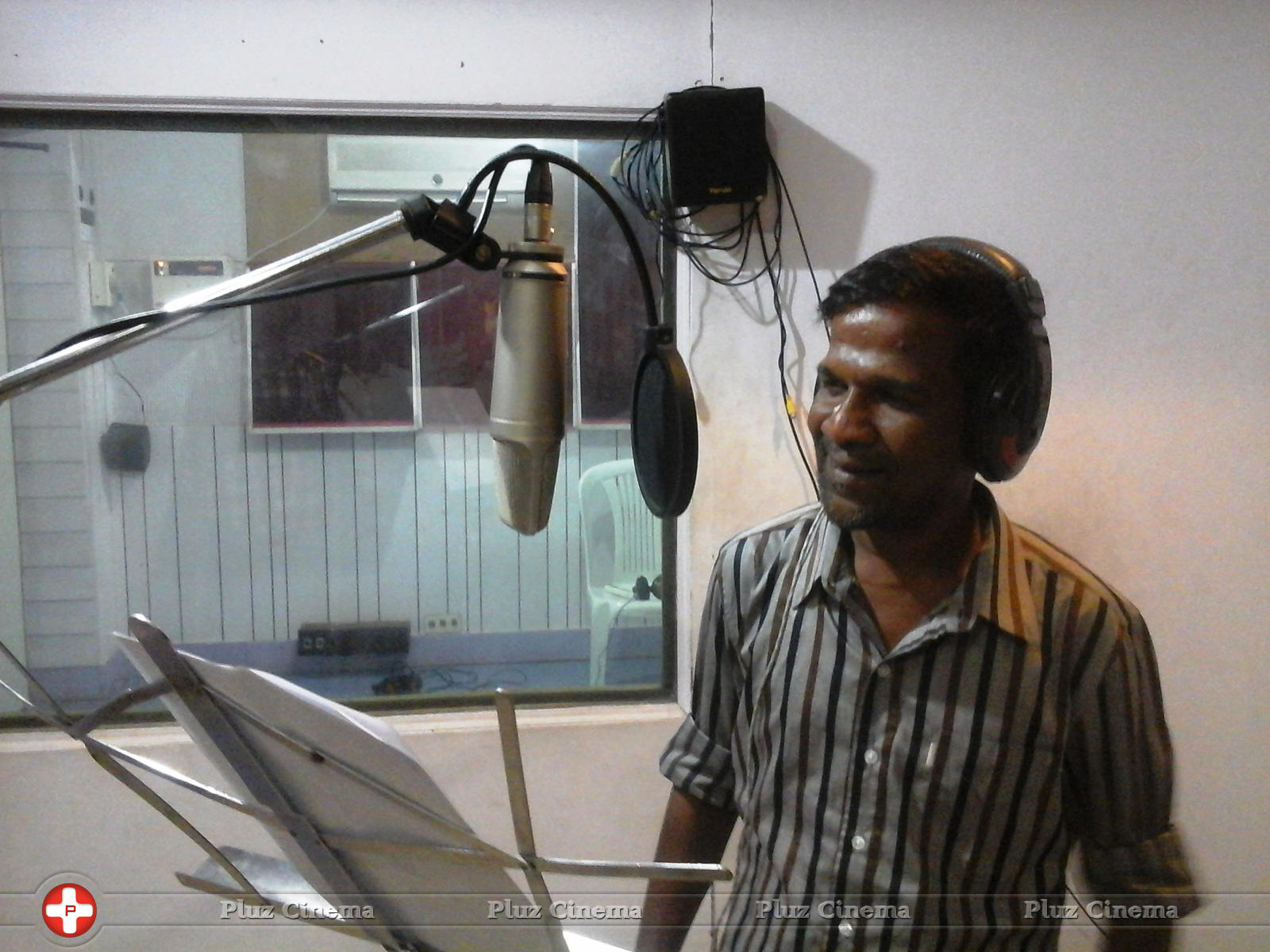 Gaana Bala - Yogiyan Varan Somba Thooki Ulla Vai Song Recording Stills | Picture 1010045