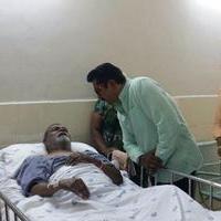 Sarath Kumar Rushes To Vinu Chakravarthy At Hospital Still | Picture 1086438