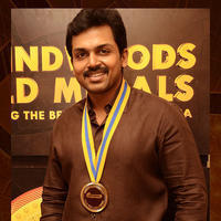 Karthi - Behindwoods Gold Award Ceremony Stills