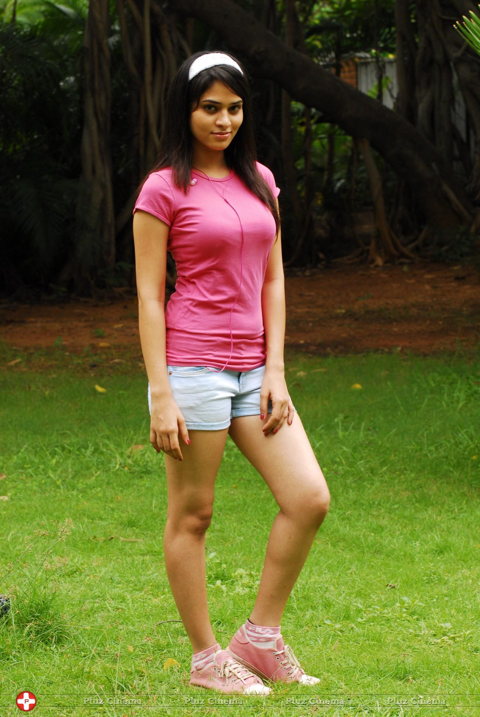 Saneya Thara New Gallery | Picture 1097369