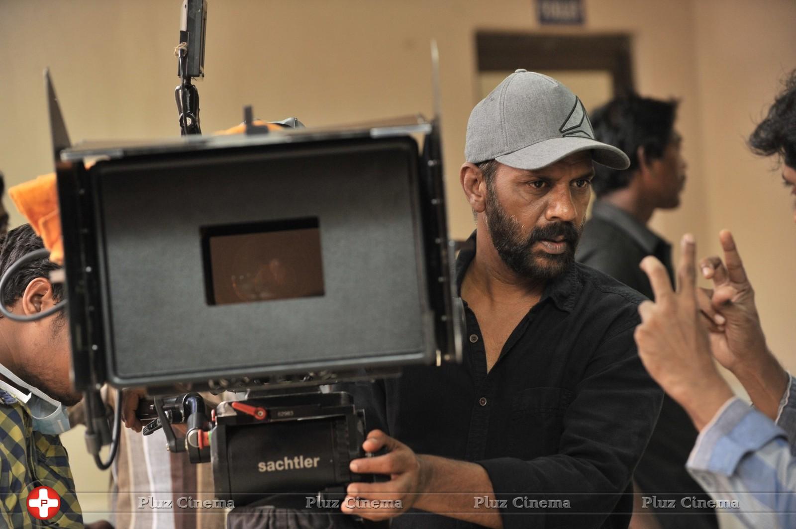 Ramji (Cinematographer) - Cinematographer Ramji at Thani Oruvan Movie Working Photos | Picture 1107034