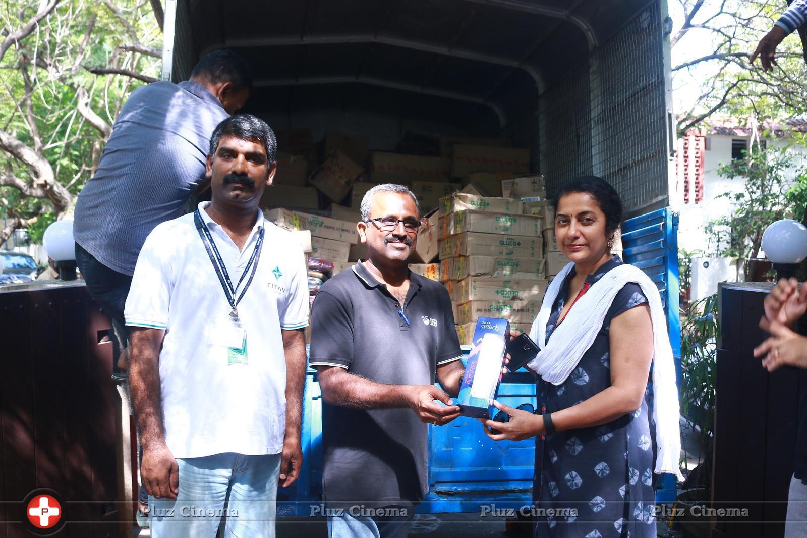 Maniratnam and Suhasini Maniratnam Naam Foundation Distribution of Flood Relief Materials Stills | Picture 1175868