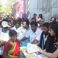 Namita Flood Relife Help in Tiruvotriyur Photos