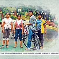 Azhagu Kutty Chellam Movie Posters