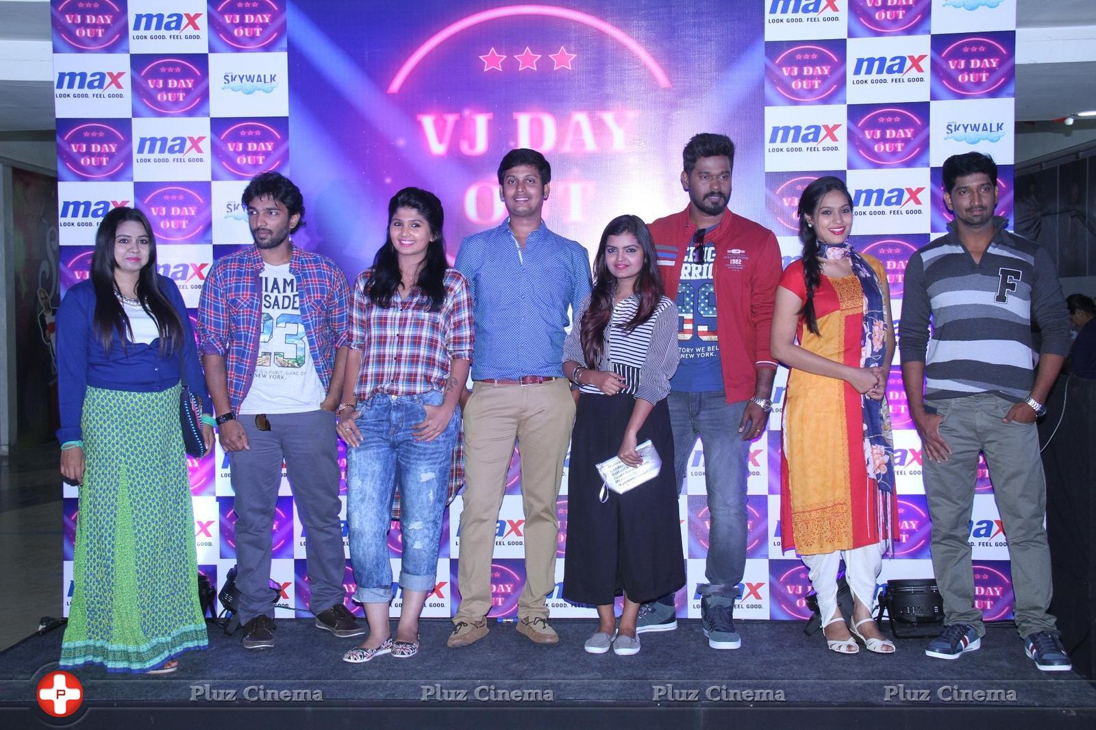 City VJs Launched MAX New Winter 2015 Collection at Ampa Sky Walk Stills | Picture 1188078