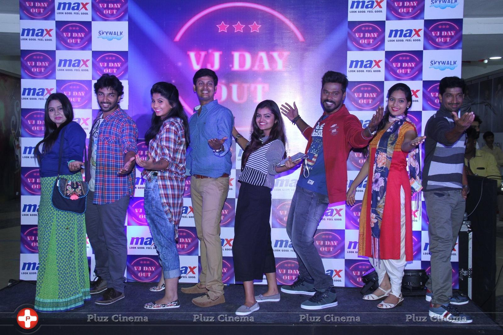 City VJs Launched MAX New Winter 2015 Collection at Ampa Sky Walk Stills | Picture 1188081