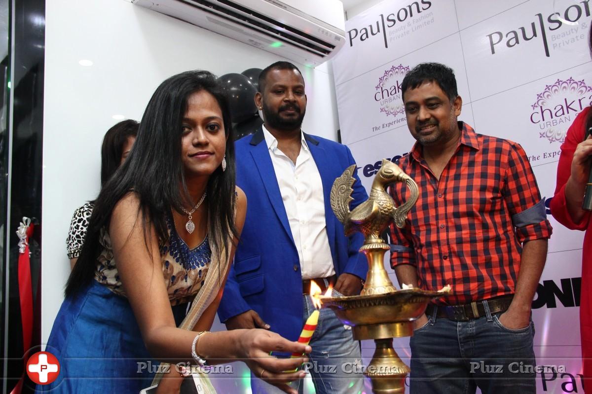 Director Lingusamy Inaugurates Brand New Essensuals at Thiruvanmiyur Photos | Picture 959361