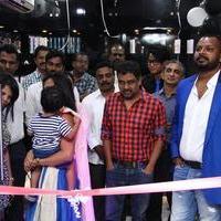 Director Lingusamy Inaugurates Brand New Essensuals at Thiruvanmiyur Photos | Picture 959339