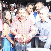 Director Lingusamy Inaugurates Brand New Essensuals at Thiruvanmiyur Photos | Picture 959346