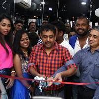 Director Lingusamy Inaugurates Brand New Essensuals at Thiruvanmiyur Photos | Picture 959349