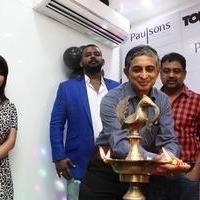 Director Lingusamy Inaugurates Brand New Essensuals at Thiruvanmiyur Photos