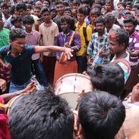 Dhanush Fans Celebrating Anegan Movie Release Photos | Picture 962368