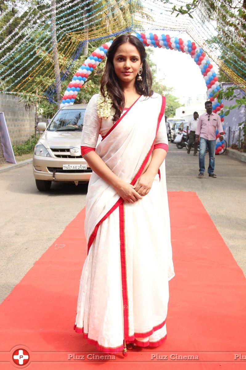 Neetu Chandra - Vaigai Express Movie Launch Photos | Picture 964982