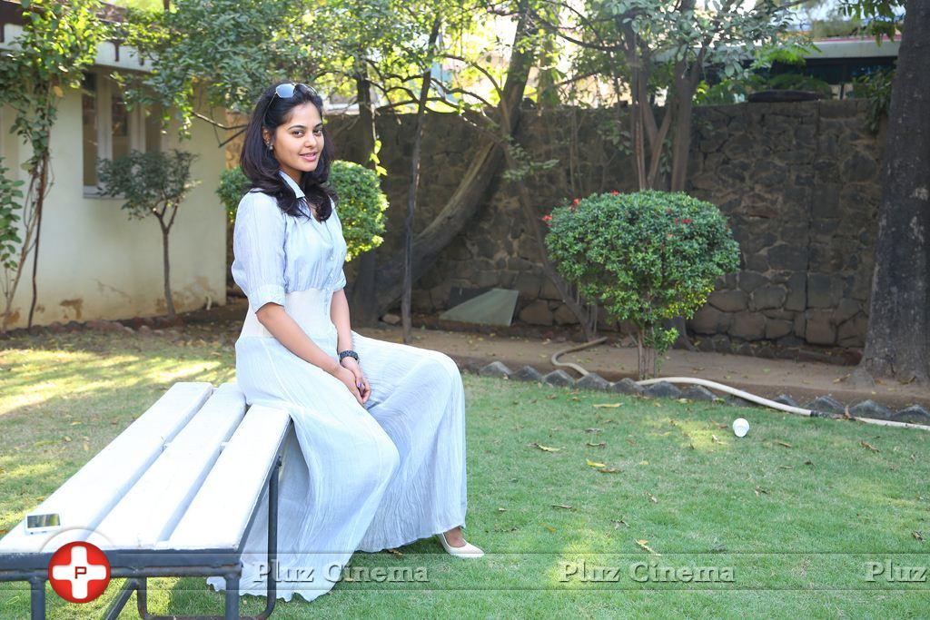 Bindu Madhavi - Tamiluku En Ondrai Aluthavum Movie Team Interview Photos | Picture 968025