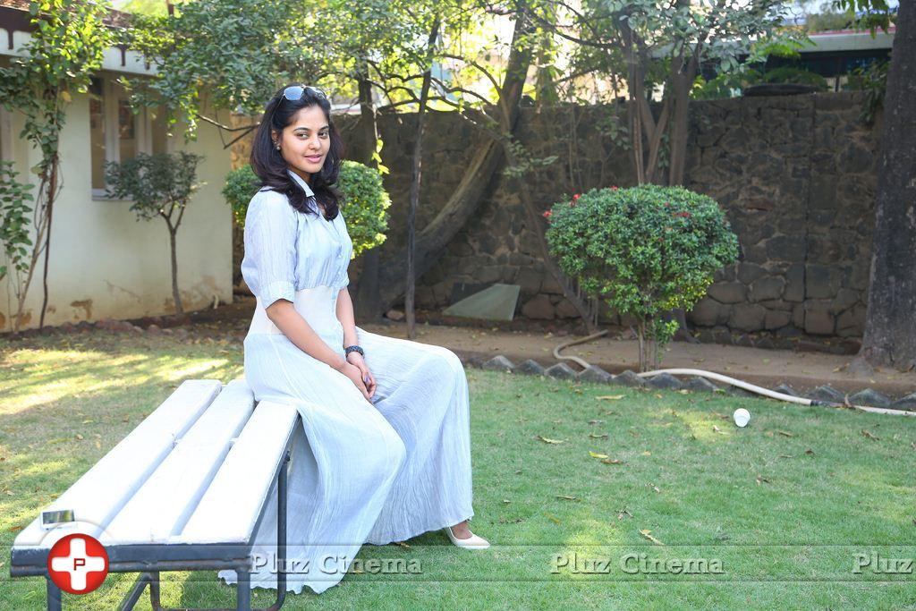 Bindu Madhavi - Tamiluku En Ondrai Aluthavum Movie Team Interview Photos | Picture 968026