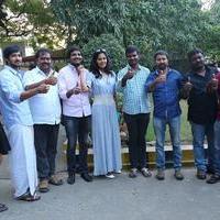 Tamiluku En Ondrai Aluthavum Movie Team Interview Photos | Picture 968056