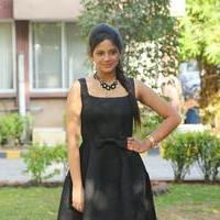 Aishwarya Dutta - Tamiluku En Ondrai Aluthavum Movie Team Interview Photos | Picture 968064