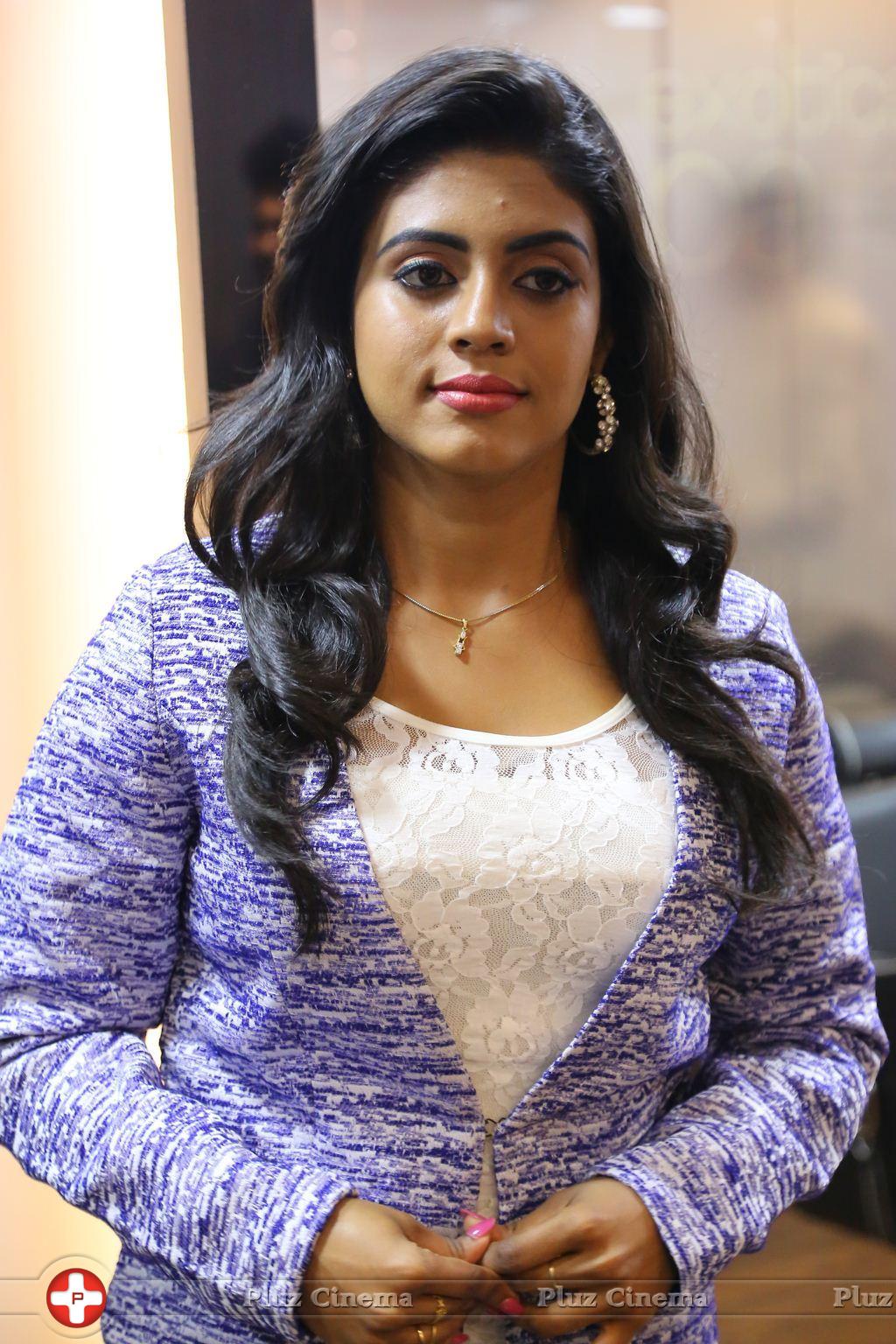 Iniya - Essensuals Toni And Guy Salon Launch Photos | Picture 974322