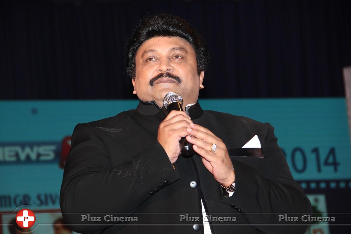 Prabhu - V4 Entertainers Film Awards 2014 Photos | Picture 924681
