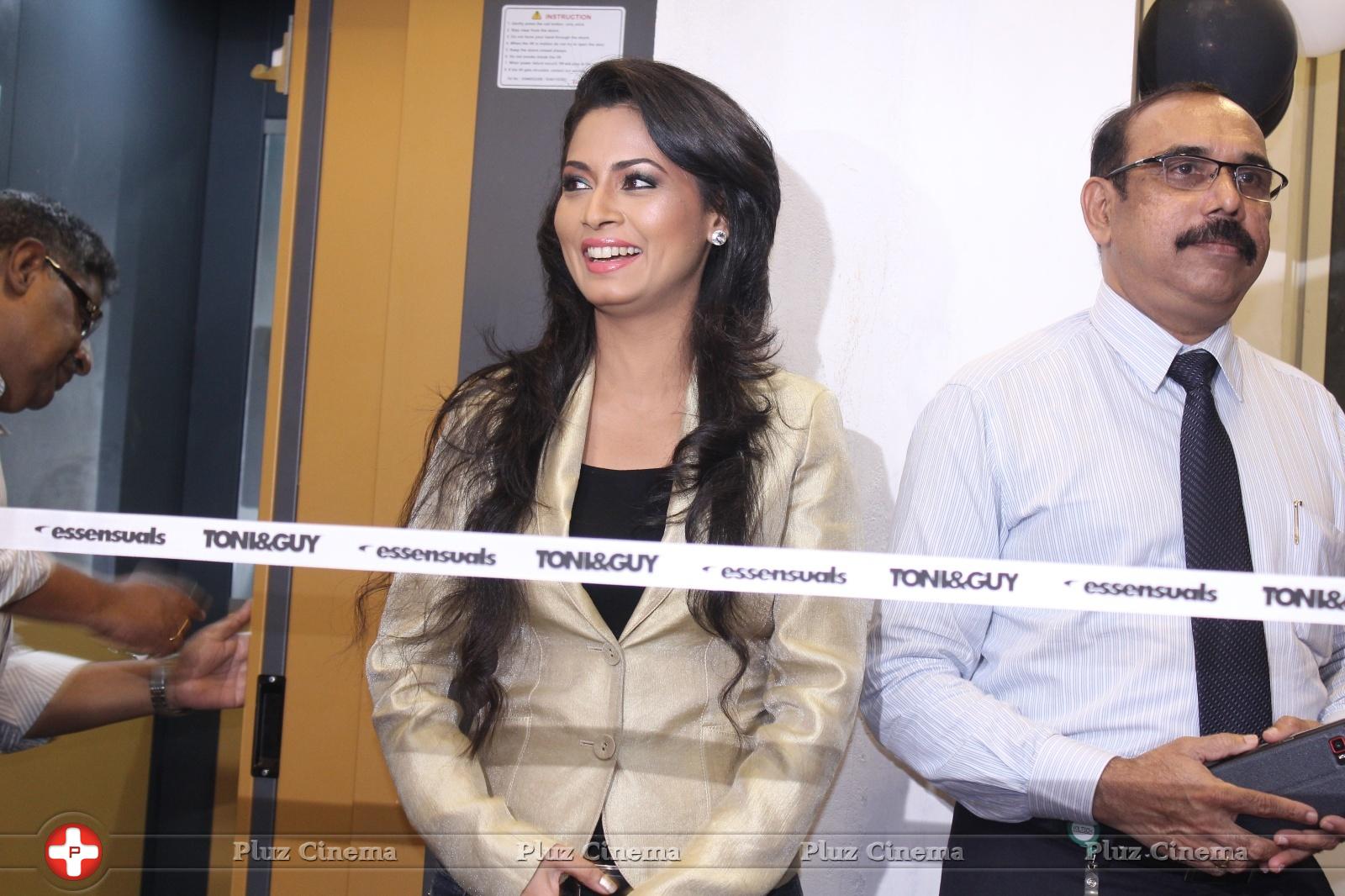 Pooja Umashankar - Toni and Guy Essensuals Salon Launch at Iyyappanthangal Photos | Picture 925494